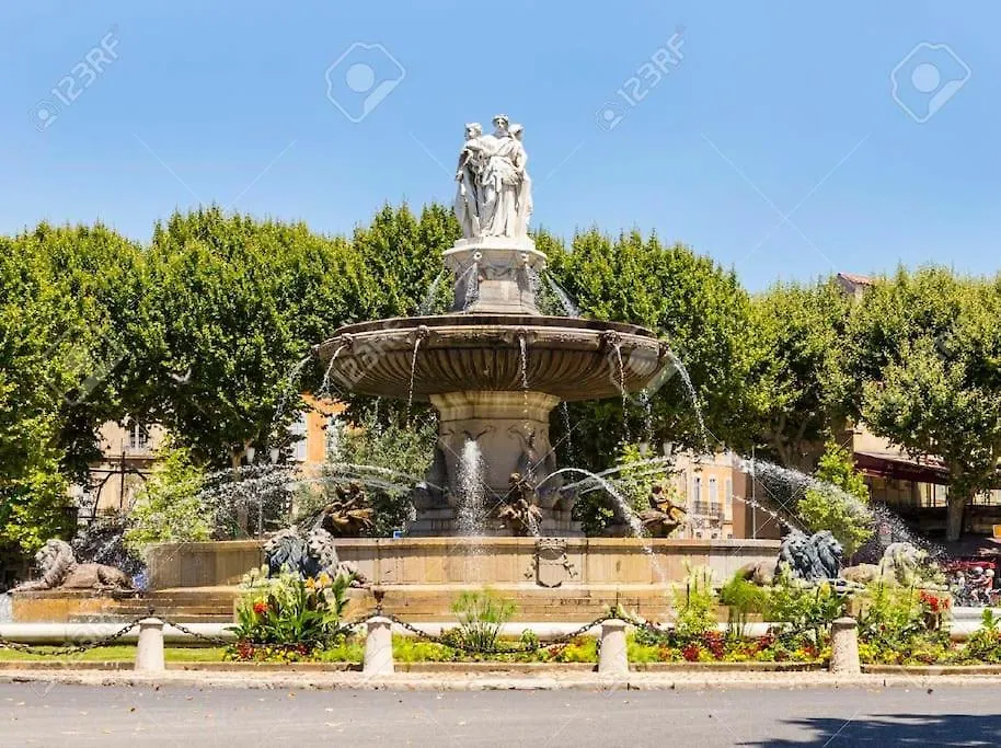 Studio En Plein Coeur Du Centre Historique Apartment Aix-en-Provence