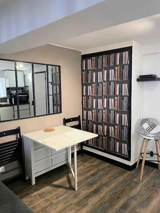 Studio En Plein Coeur Du Centre Historique Apartment Aix-en-Provence France
